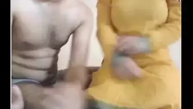 Sexvideos of a big boobs bhabhi teasing her fans on a webcam show