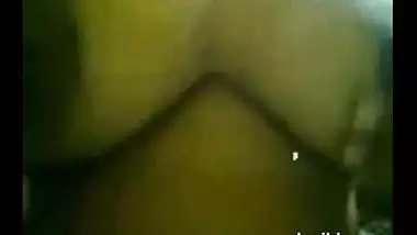 Beautiful desi bhabhi made to show off her nudity in this hot MMS!