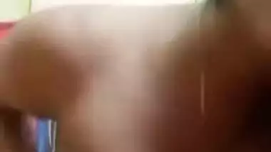 Indian babe takes red towel down to make fans see her XXX boobs