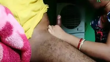 Nisha Indian Bengali Bhabhi Ko Muh Me Lund Dal Kar Chuswaya Or Doggy Style Me Chut Bhi Mari