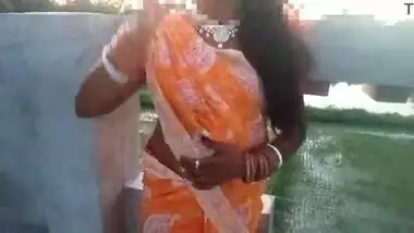 Devar Bhabhi XXX sex videos | Devar tried to flirt with Bhabhi mistakenly chacha were at home | full HD hindi sex video with hindi audio