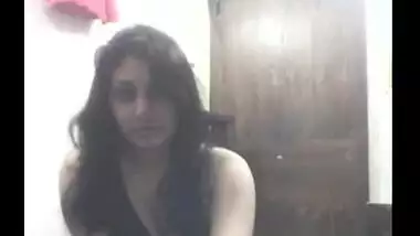 Big boobs gorgeous Bengali girl’s naked fingering