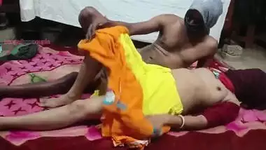 Indian Bhabhi fucked by Brother in Law ||Best Indian xxxporn video || bengalixxxcouple