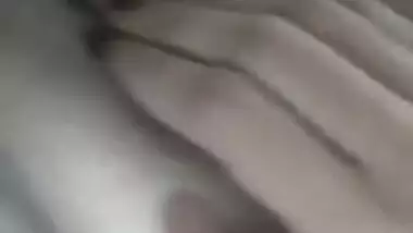 Juicy Desi XXX babe gets her chubby pussy fucked hard on cam MMS