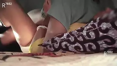 Dever Ne Din Me Hi Bhabhi Ke Sath Bed Share Kiya Or Chudai Kar Di (hindi Talk)