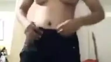 Cute Desi Girl Record Her Nude Dance Clip For Lover