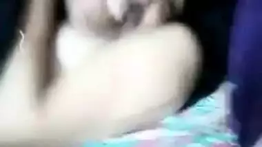 Indian offers partner to suck her XXX nipples in amateur porn video