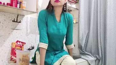Big Step Sister Helps Little Step Brother Loosen Up saarabhabhi6 clear Hindi audio