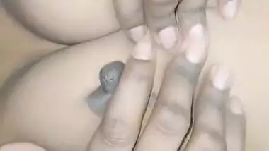 Indian Bhabhi Cheating His Husband In Oyo Hotel Room With Hindi Audio Part 26