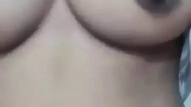 Today Exclusive- Desi Girl Showing Her Nude Body To Lover On Video Call Part 2
