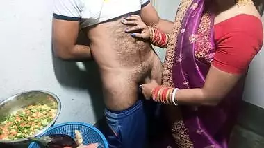 Morning Kitchen Fucking In Standing Doggy - Bhabhi Ko Kitchen Me Choda With Devar Bhabhi And Morning Sex