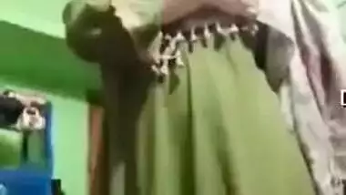 Today Exclusive- Bangla Wife Strip Her Cloths And Showing Nude Body Part 2