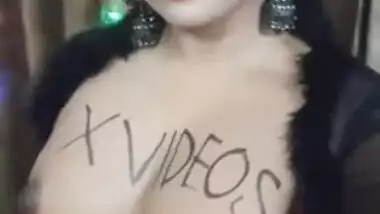 Super-hot Desi model shows her XXX tits and welcomes to her channel