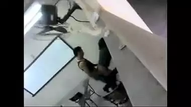 Desi XXX college girl have a hardcore sex with classmate MMS