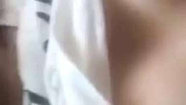 Desi mom allows fans to see naked boobs close-up and pinches nipples