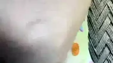 Hindi outdoor porn of college girl bunk class for sex masti with bf