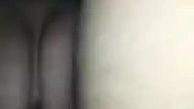 Indian girlfriend's pussy is wet and the guy is keen to film it