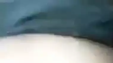 Desi girl solo XXX video where she takes boobs and pussy to light