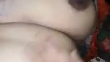 Desi XXX girl has shaved pussy fucked in front of the camera MMS