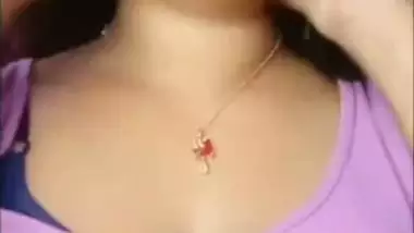 Chubby bhabhi striptease big boobs and pussy show