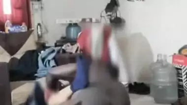 Sweet Indian Aunty 1st bbc Fuck for full video mail ( omervenna123@gmail.com )