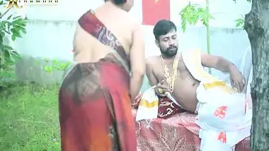 Raja Karj Muft Karnbane K Liye Naukrani Ko Choda Diya Full Outdoor
