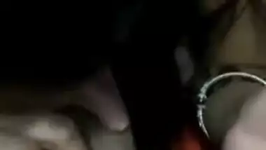 Horny Desi whore plays with boy's XXX tool in her mouth on camera