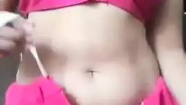 Lovely plays with pussy after revealing big breasts for porn judgment