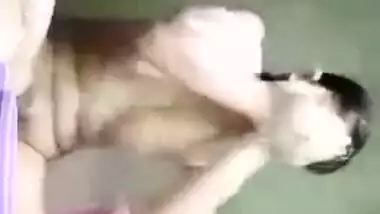 Man quickly set camera on to spy on Indian girlfriend washing XXX body