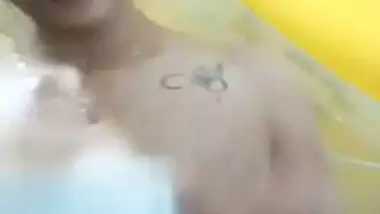 Lankan college teacher nude on video call MMS