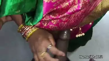 Hot Indian Desi Bhabhi Xxx. Desi Bhabhi ki Saree Me Hardcore Chudai. Indian Desi Bhabhi Saree Sex.