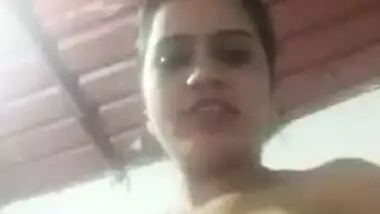 Tired Desi woman can finally take off dress and focus on the porn video