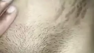 Before sex curious Desi guy takes closer look at GF's bald XXX pussy