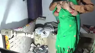 Lewd Desi mom in green saree fucked by shopkeeper in village store pantry