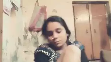 Cute Indian Dehati girl showing tits and playing with pussy on XXX cam