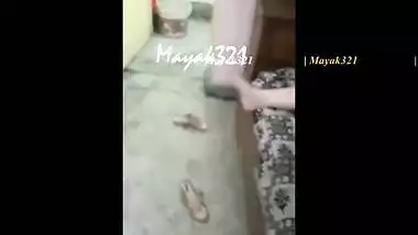 MERE GAAND ZARROR DIKHNA AUR BATANA KI MERE FUDDI KITNE GORI